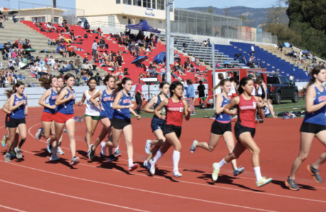 Girls Track running the 300m