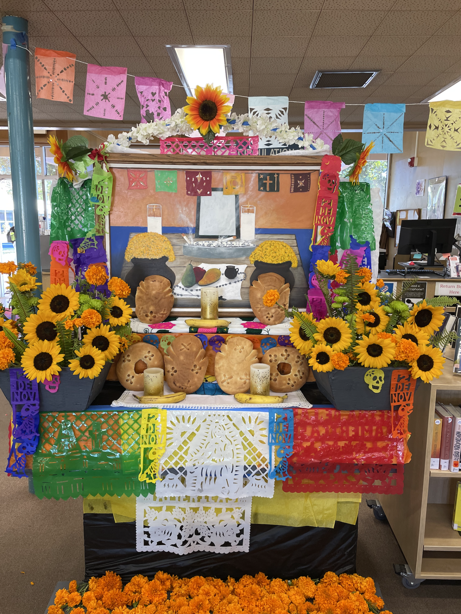 Ofrenda on display in the library