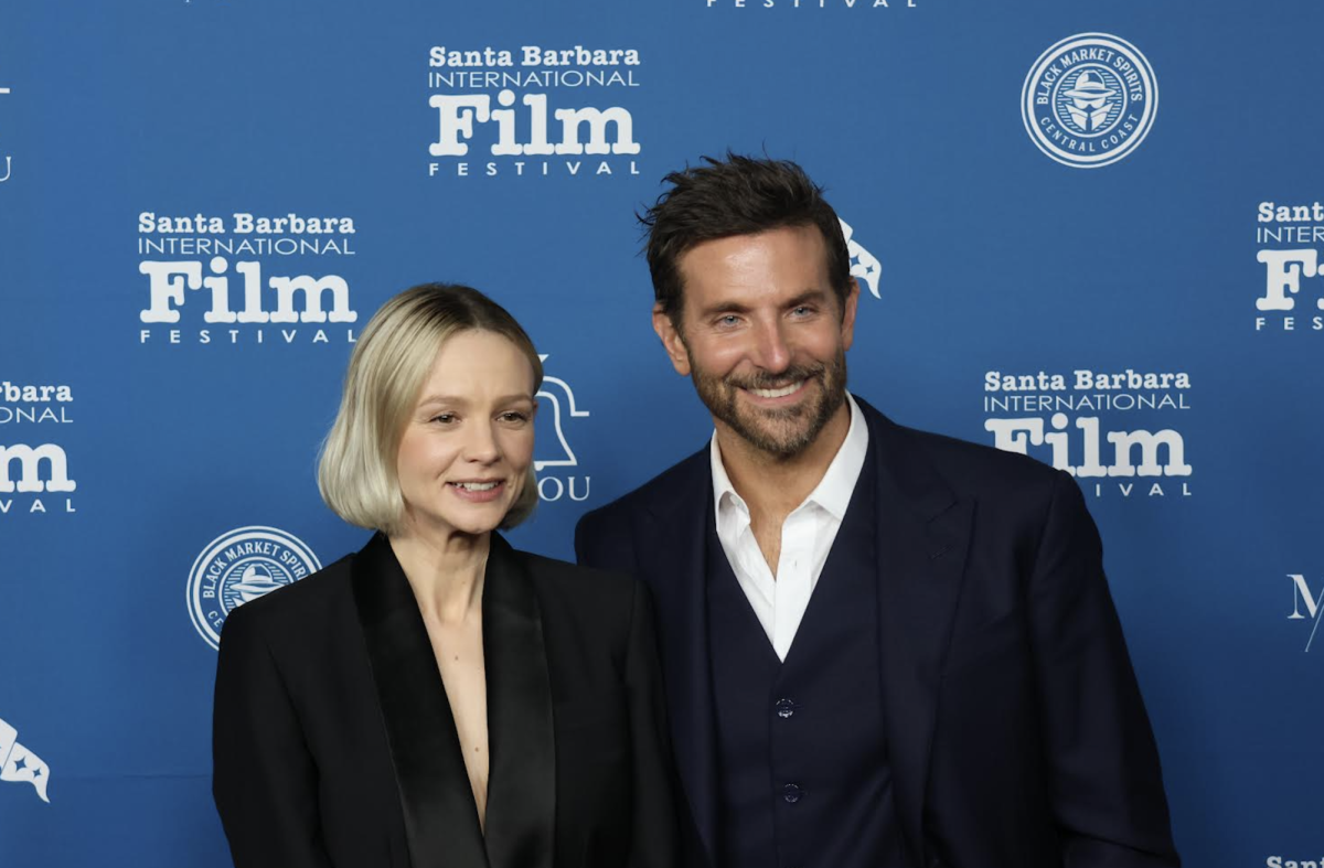 Bradley Cooper and Carrey Mulligan side by side on the red carpet
